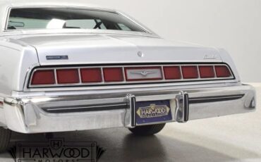 Ford-Thunderbird-1976-Coupe-36