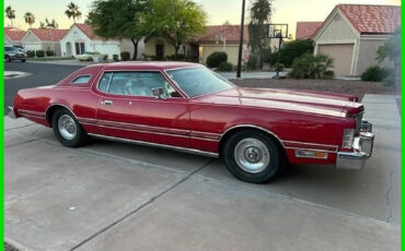 Ford-Thunderbird-1976-Coupe
