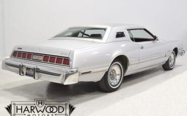 Ford-Thunderbird-1976-Coupe-5