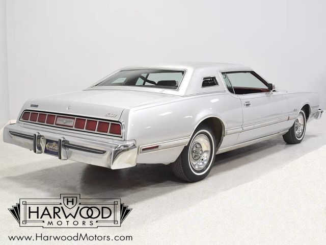 Ford-Thunderbird-1976-Coupe-5