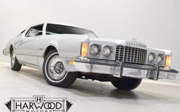 Ford-Thunderbird-1976-Coupe