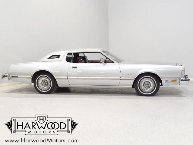Ford-Thunderbird-1976-Coupe-6