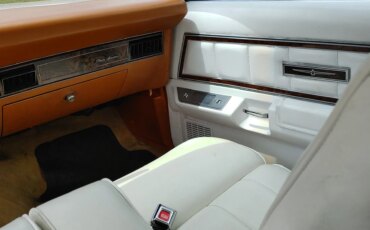 Ford-Thunderbird-1978-White-Orange-51
