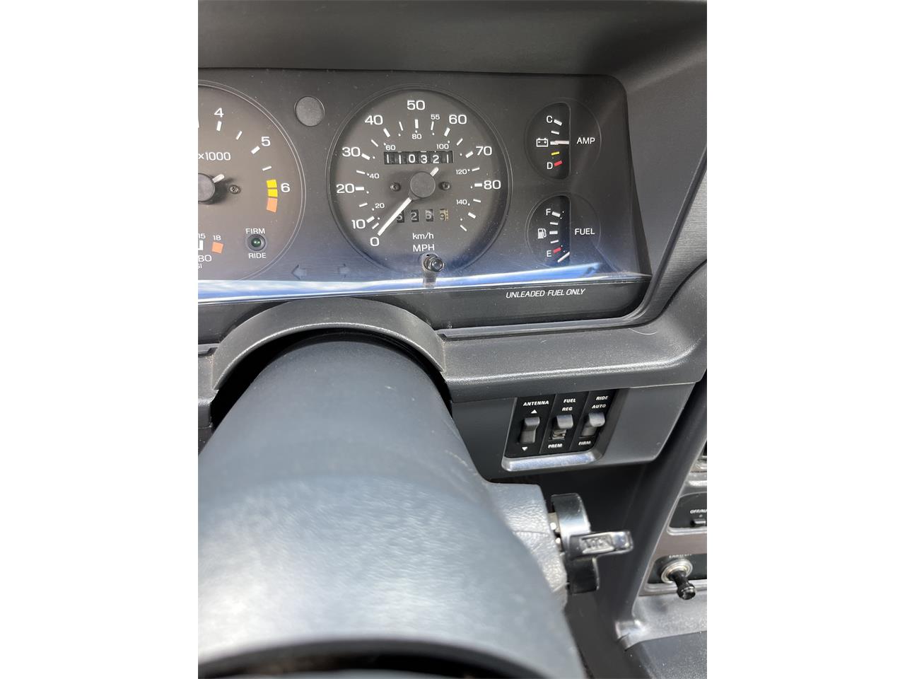 Ford-Thunderbird-1987-Grey-Blue-4