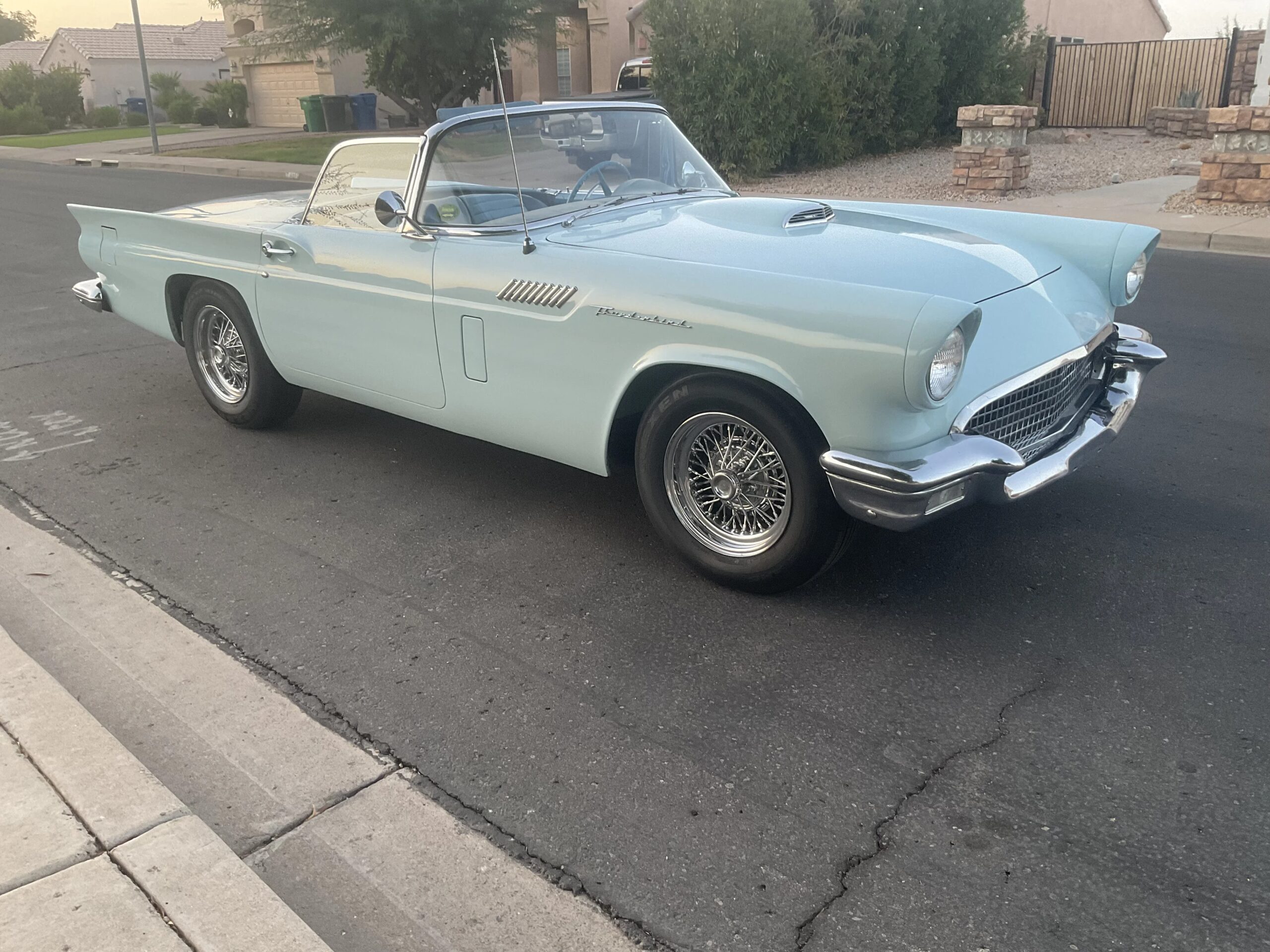 Ford-Thunderbird-lx-1957-Blue-Blue-2
