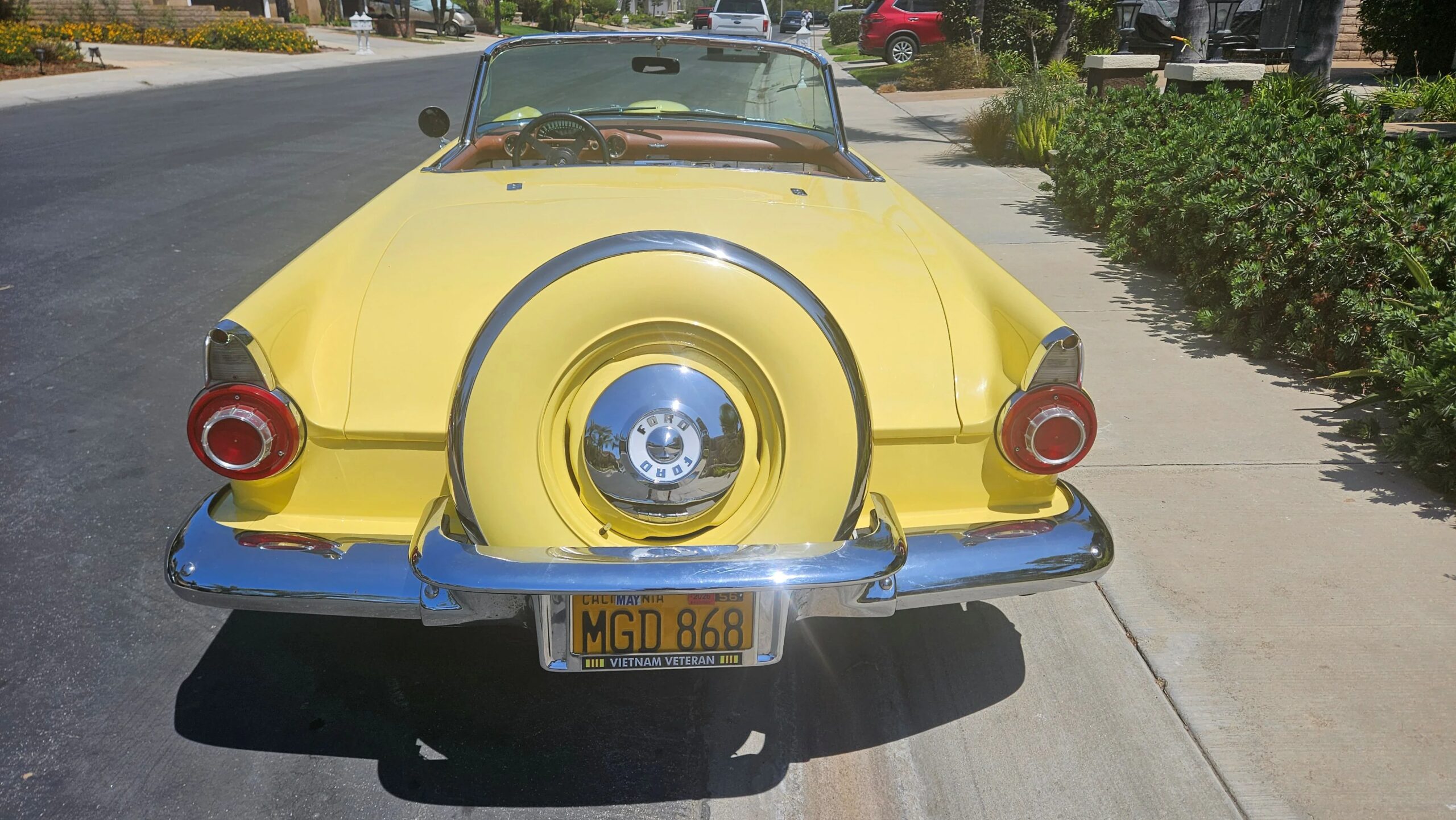 Ford-Thunderbird-sport-1956-Yellow-Brown-2