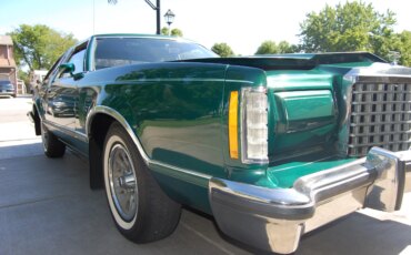Ford-Thunderbird-sport-1977-Green-Green