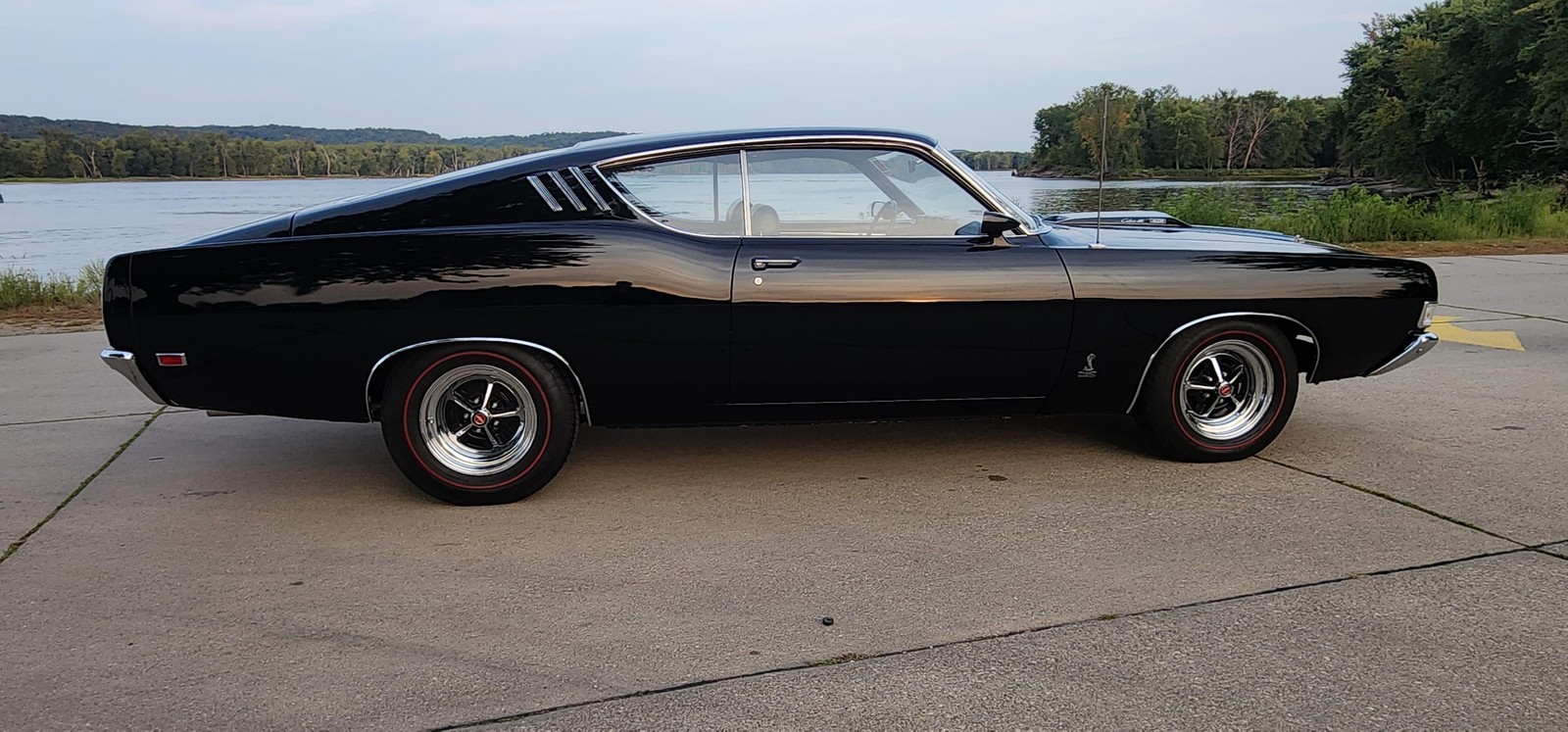 Ford-Torino-1969-Fastback-30