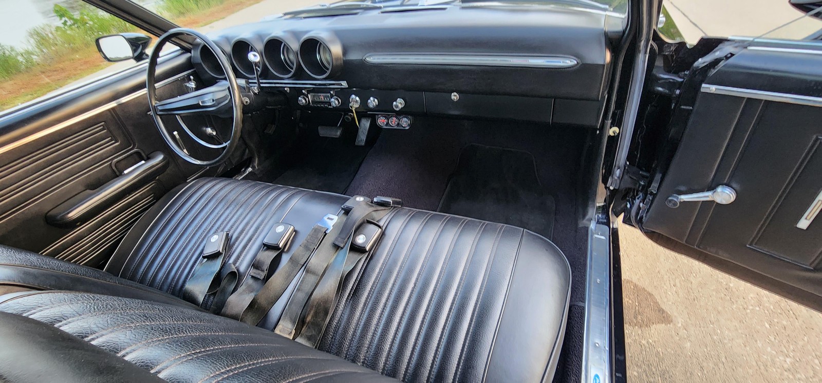 Ford-Torino-1969-Fastback-36
