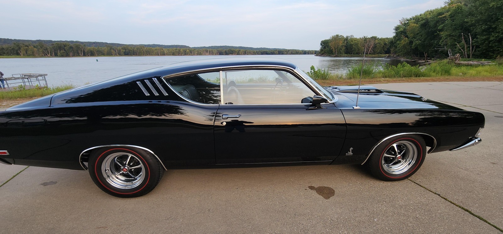 Ford-Torino-1969-Fastback-39