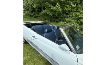 Ford-Torino-1970-Light-Blue-Dark-Blue-19