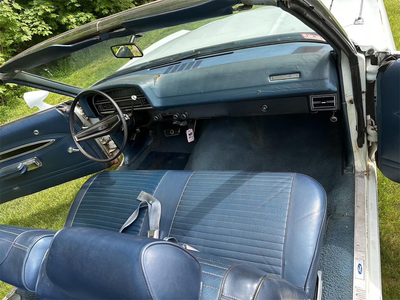 Ford-Torino-1970-Light-Blue-Dark-Blue-5