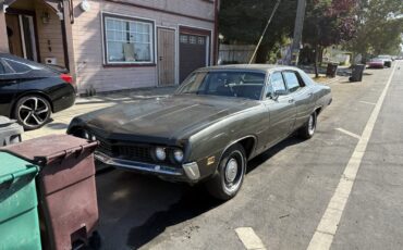 Ford-Torino-1970-Sedan-12