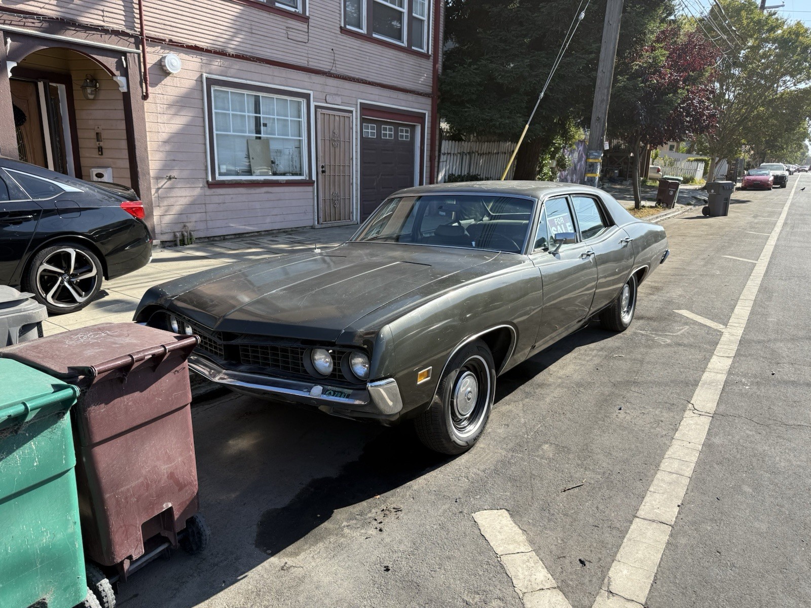 Ford-Torino-1970-Sedan-12