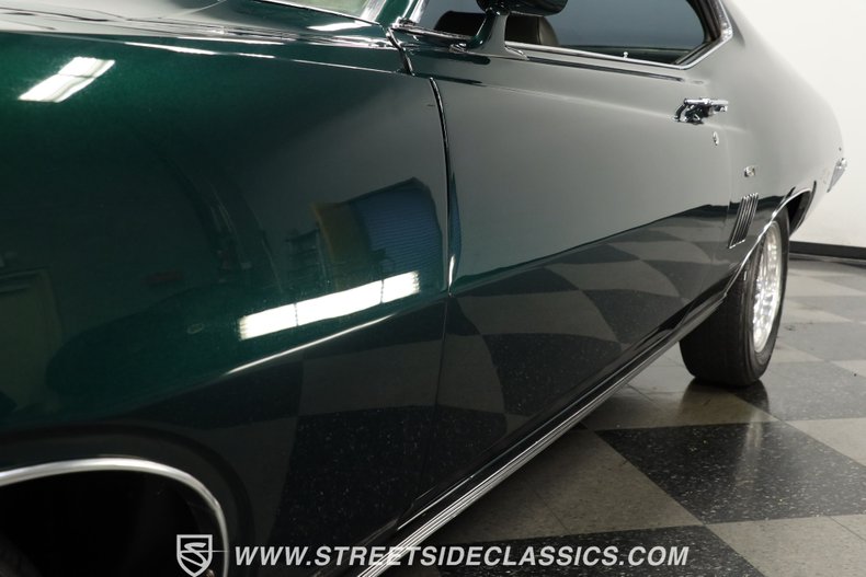 Ford-Torino-1970-Unripened-Apple-Meta-Dark-Green-25