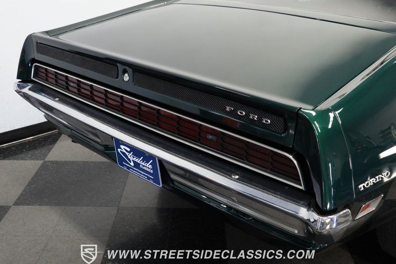 Ford-Torino-1970-Unripened-Apple-Meta-Dark-Green-28