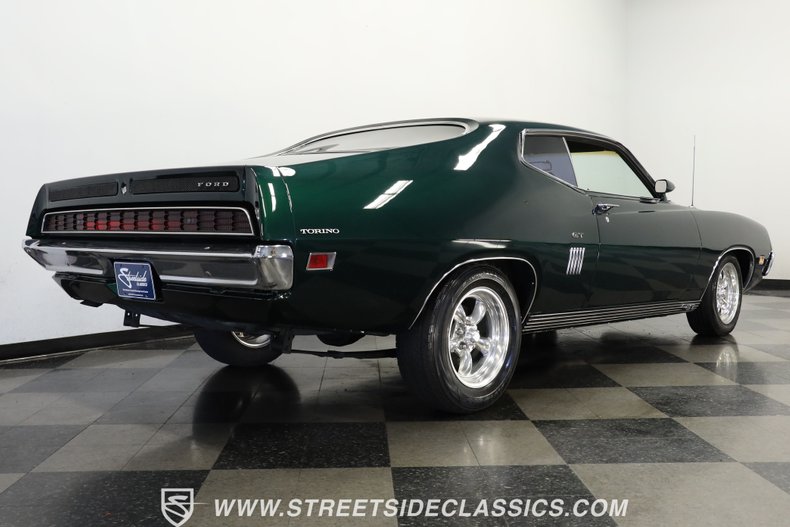Ford-Torino-1970-Unripened-Apple-Meta-Dark-Green-29