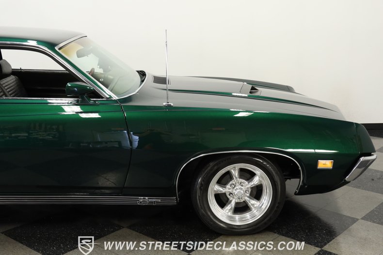 Ford-Torino-1970-Unripened-Apple-Meta-Dark-Green-32