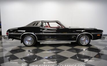 Ford-Torino-1976-Coupe-14