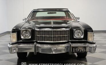 Ford-Torino-1976-Coupe-17