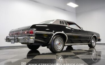 Ford-Torino-1976-Coupe-27