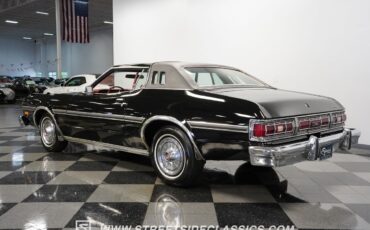 Ford-Torino-1976-Coupe-9