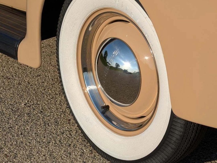 Ford-Tudor-1940-Tan-Tan-19