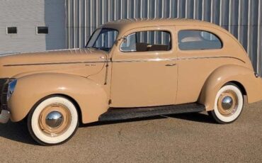Ford-Tudor-1940-Tan-Tan-6