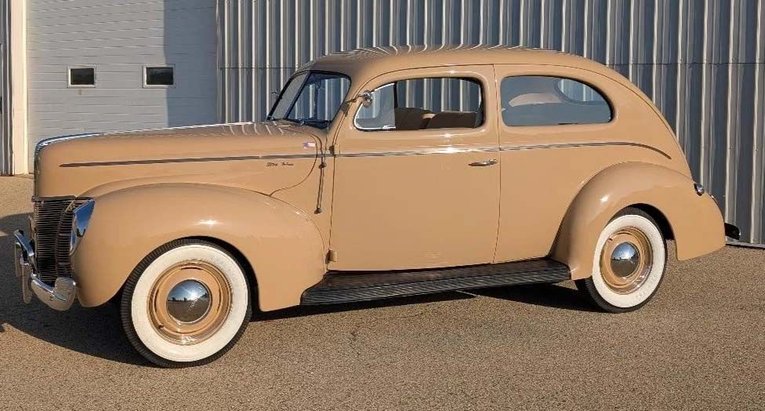 Ford-Tudor-1940-Tan-Tan-6