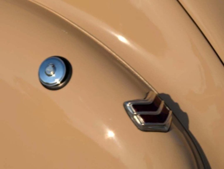 Ford-Tudor-1940-Tan-Tan-8