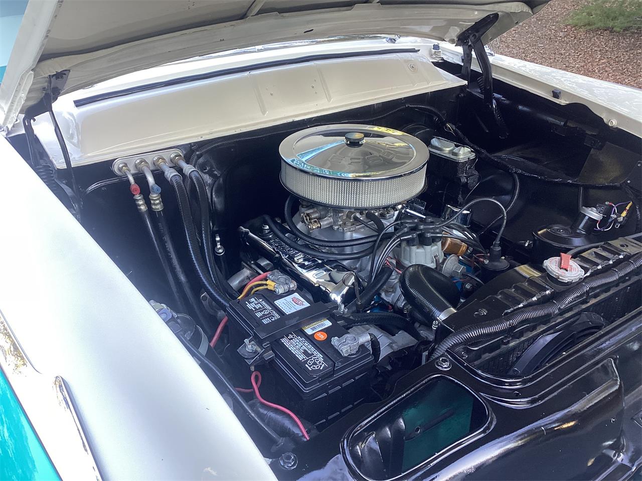 Ford-Victoria-1955-Teal-and-white-Teal-and-white-16