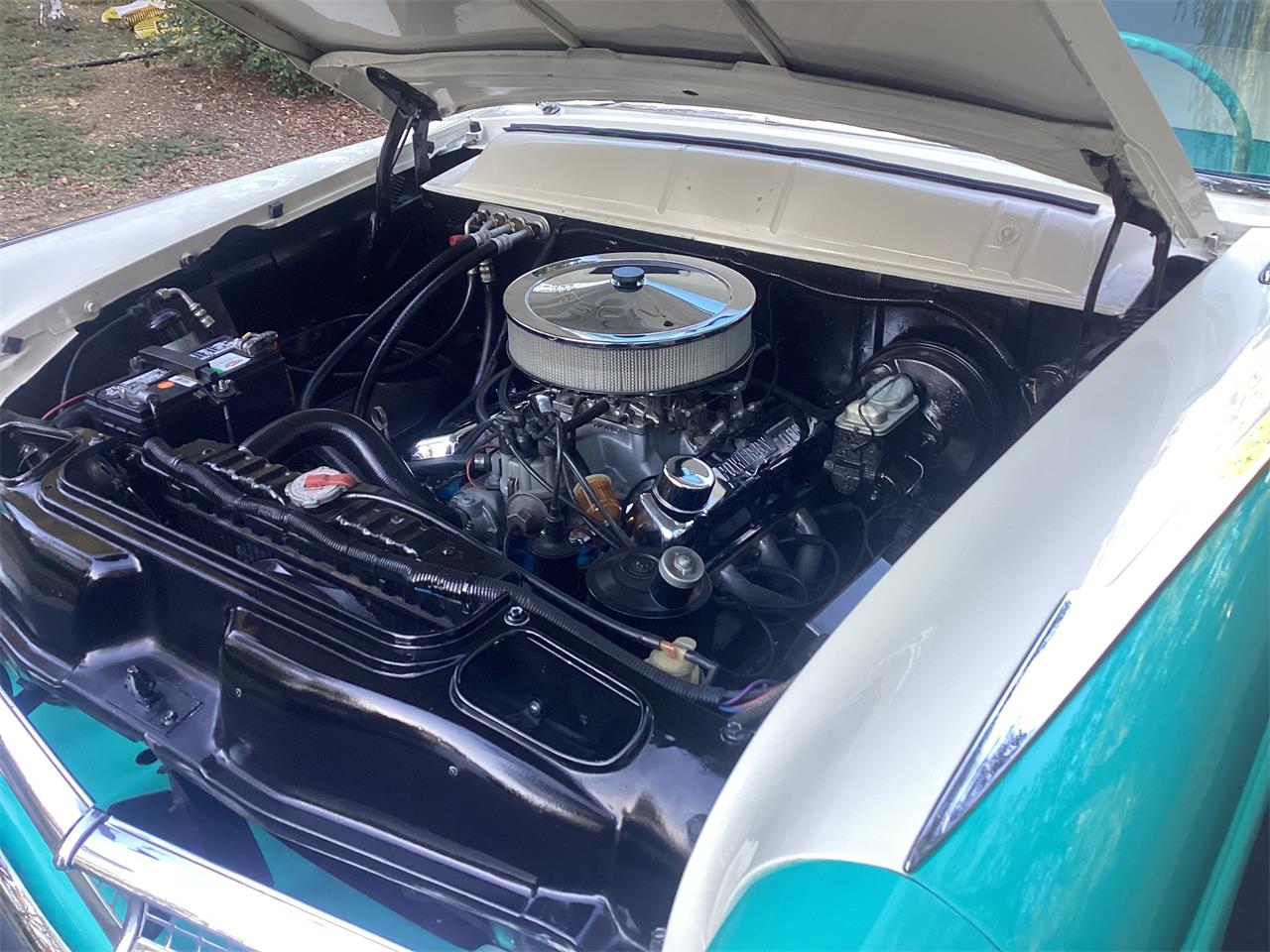 Ford-Victoria-1955-Teal-and-white-Teal-and-white-17
