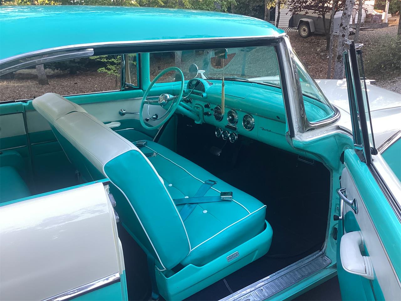 Ford-Victoria-1955-Teal-and-white-Teal-and-white-22