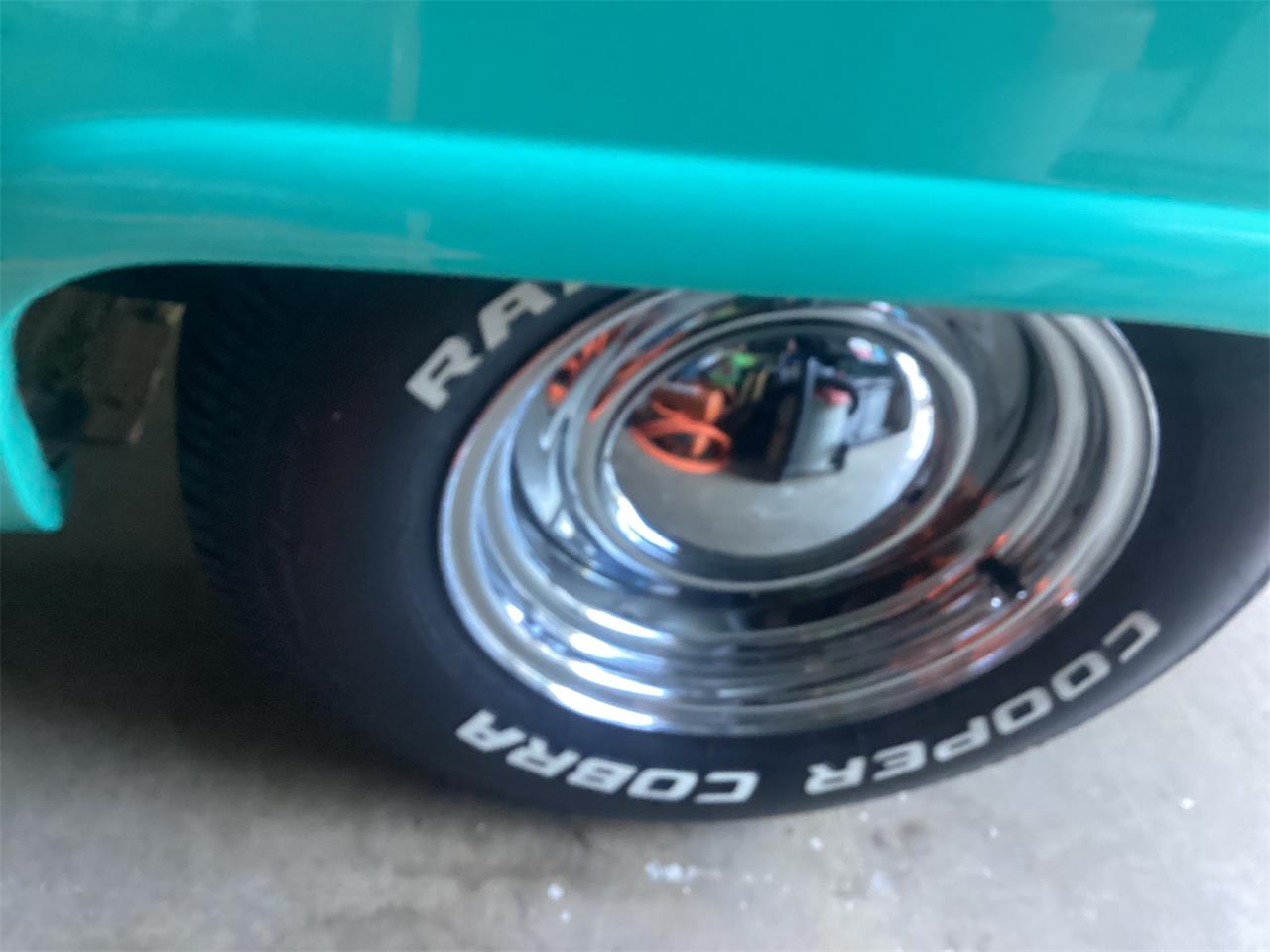 Ford-Victoria-1955-Teal-and-white-Teal-and-white-5