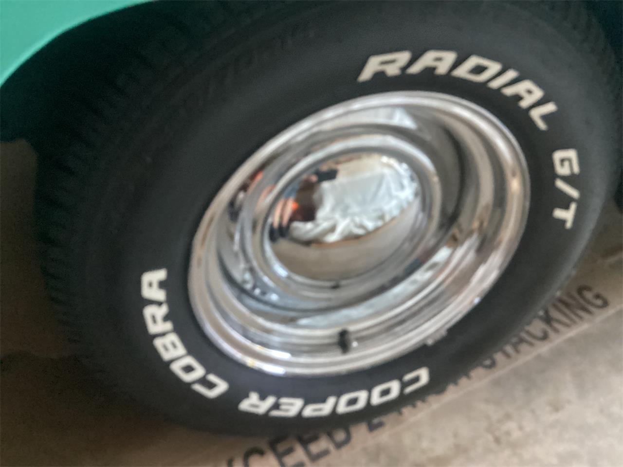 Ford-Victoria-1955-Teal-and-white-Teal-and-white-6