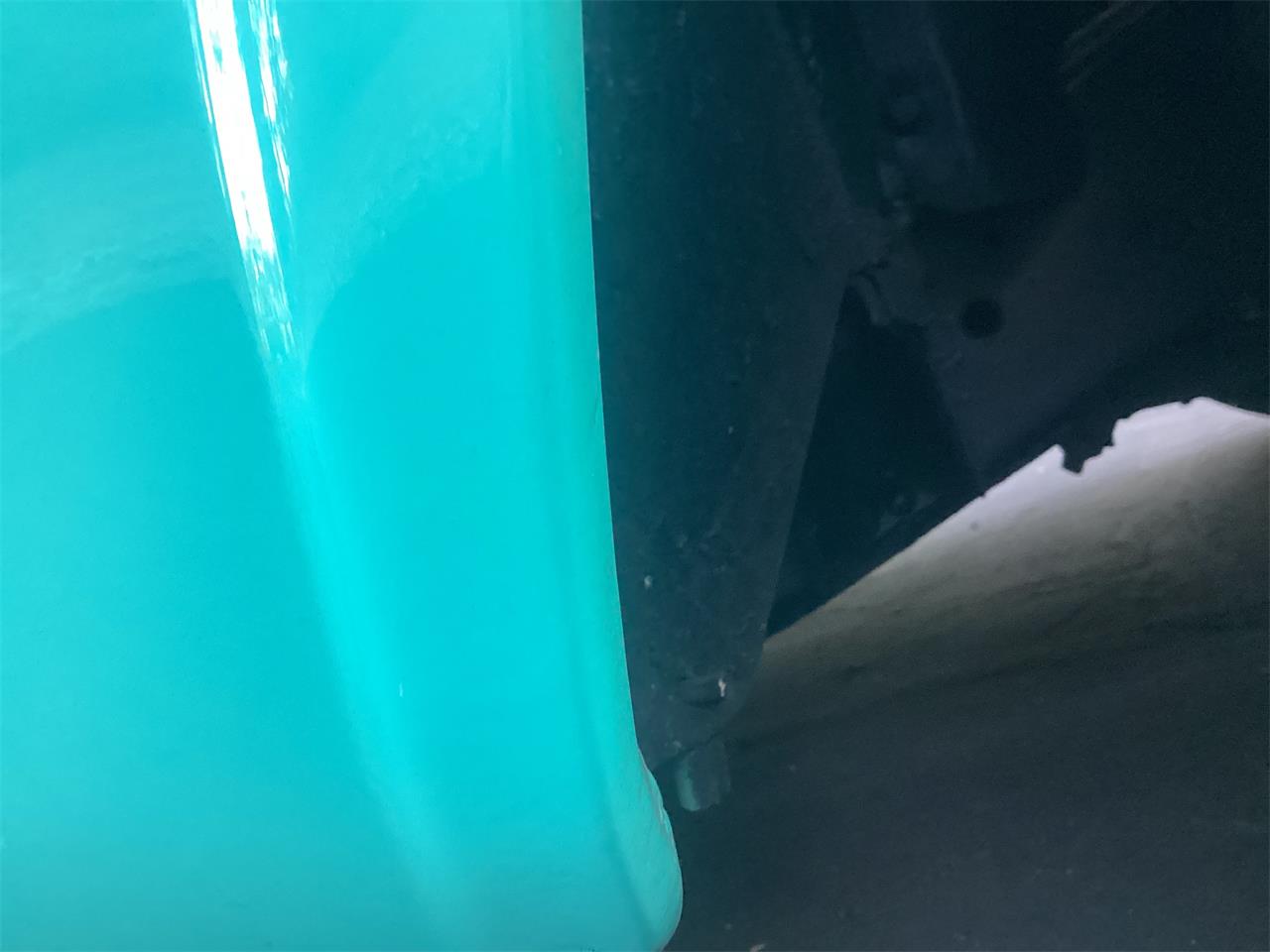 Ford-Victoria-1955-Teal-and-white-Teal-and-white-9