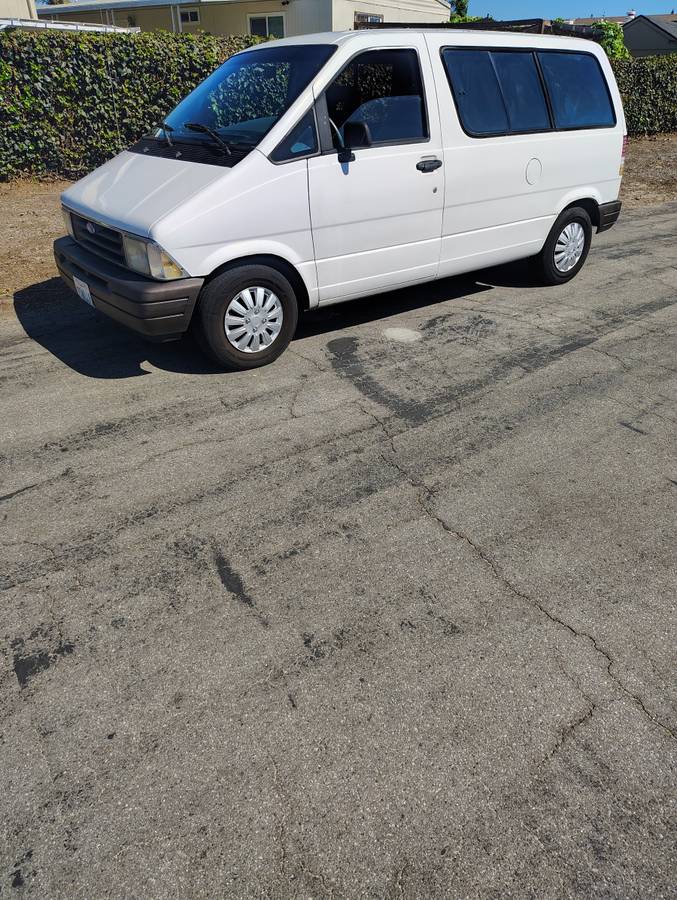 Ford-aerostar-1992-1