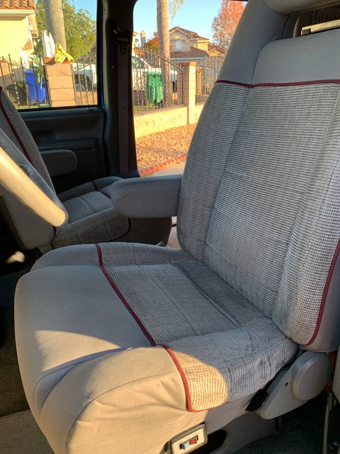 Ford-aerostar-1995-blue-17