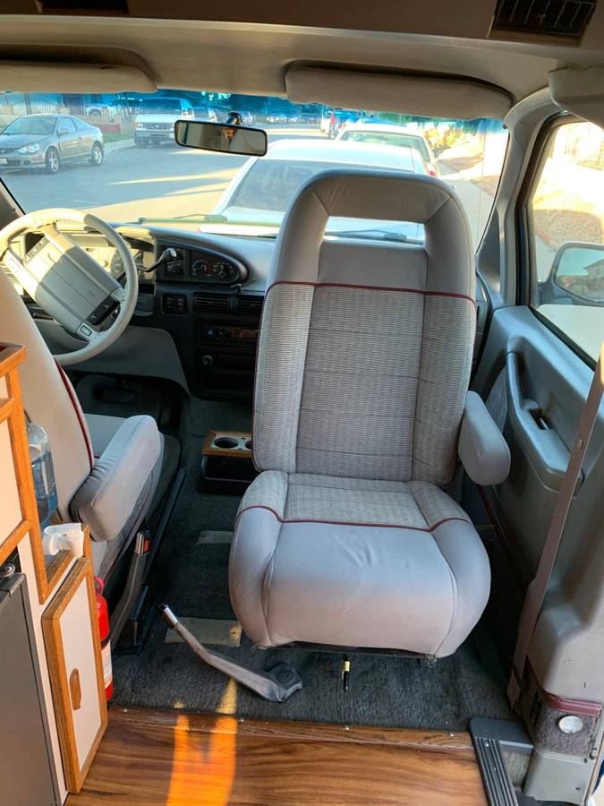 Ford-aerostar-1995-blue-23