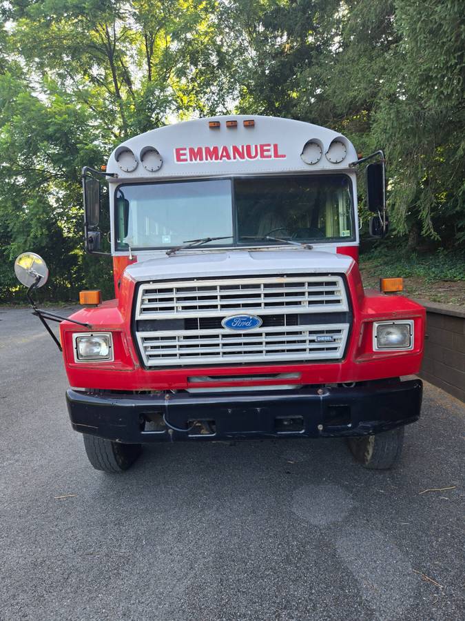 Ford-b700f-blue-bird-bus-diesel-1993-red-2