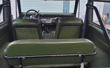 Ford-bronco-1976-green-11