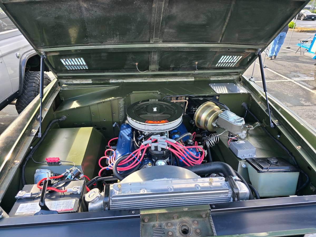 Ford-bronco-1976-green-4