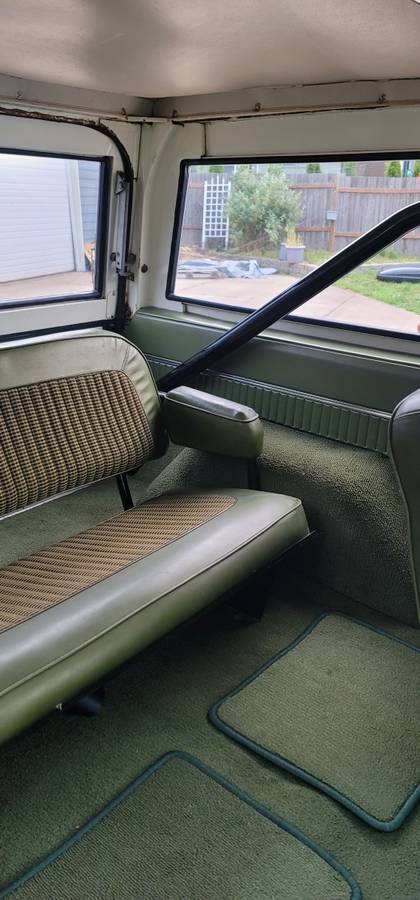 Ford-bronco-1976-green-9