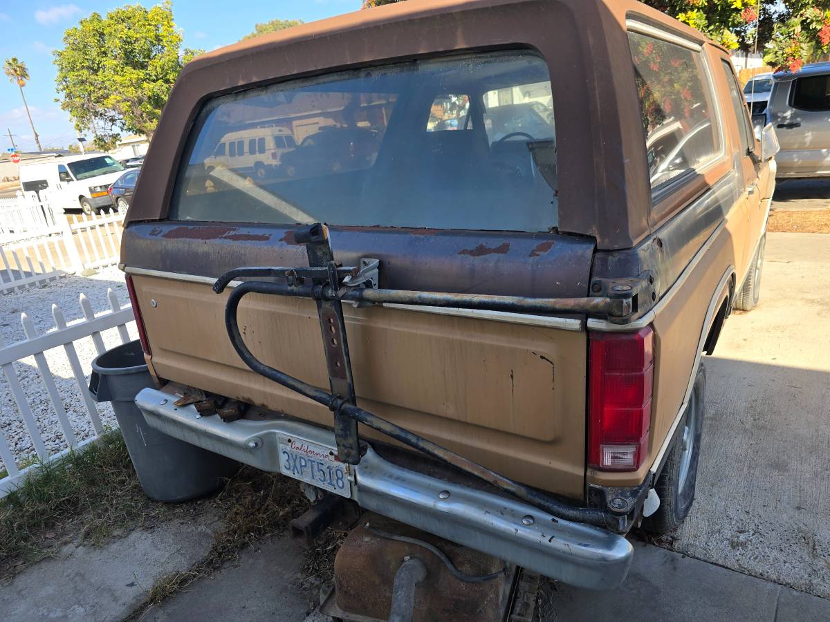 Ford-bronco-1982