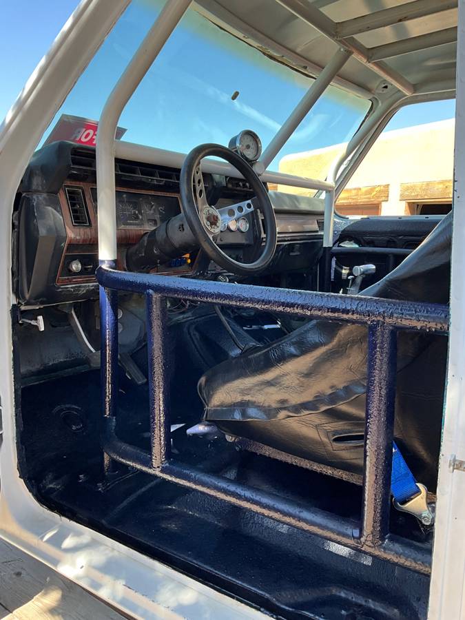 Ford-bronco-1983-white-5