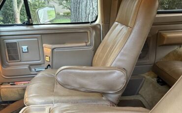 Ford-bronco-1985-white-4