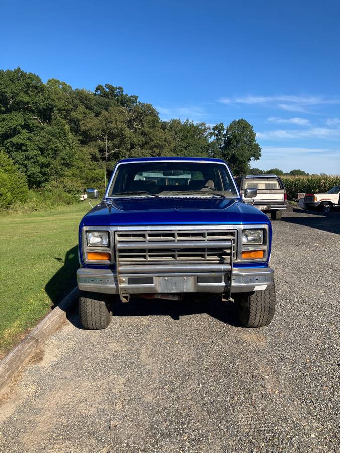 Ford-bronco-1986-1