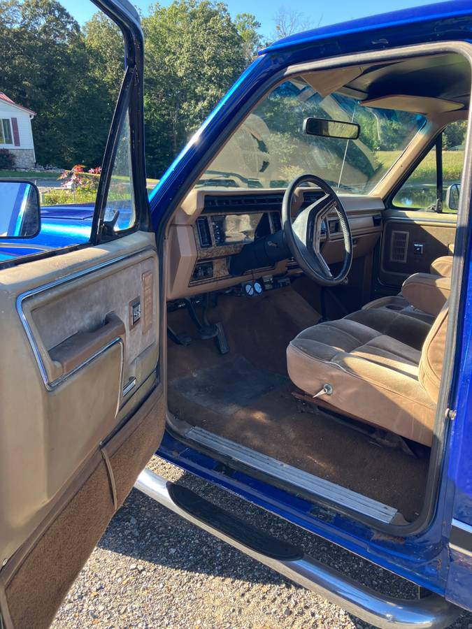 Ford-bronco-1986-5