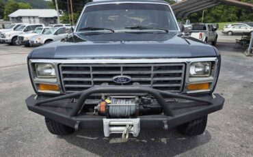 Ford-bronco-1986-blue-2