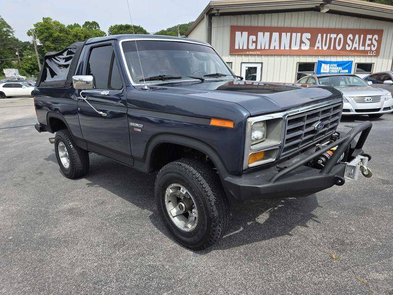 Ford-bronco-1986-blue-6